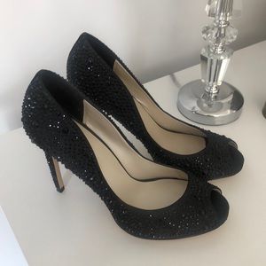 NWOT KAREN MILLEN Black Tonal Rock Stud Heels,41